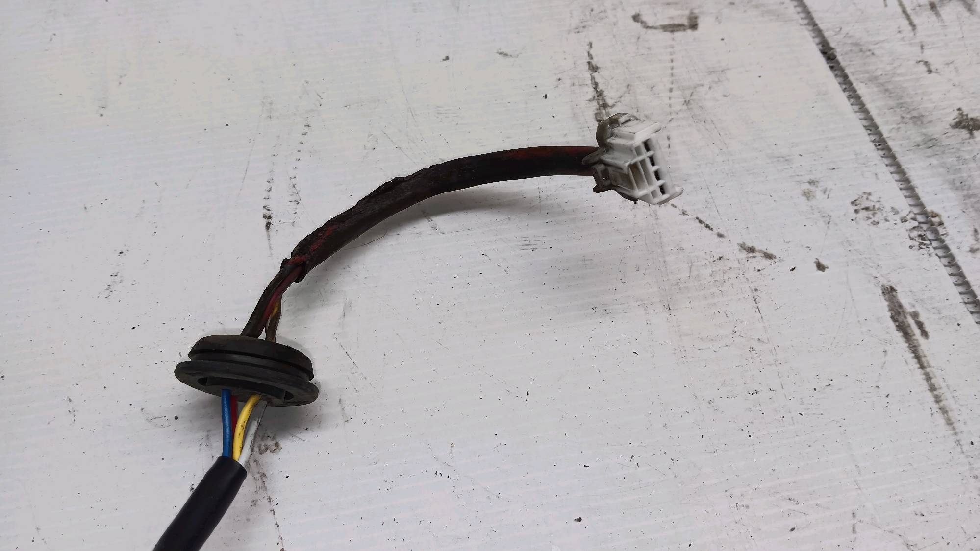 feu ARG coffre Nissan QASHQAI J12 2021 - 24 