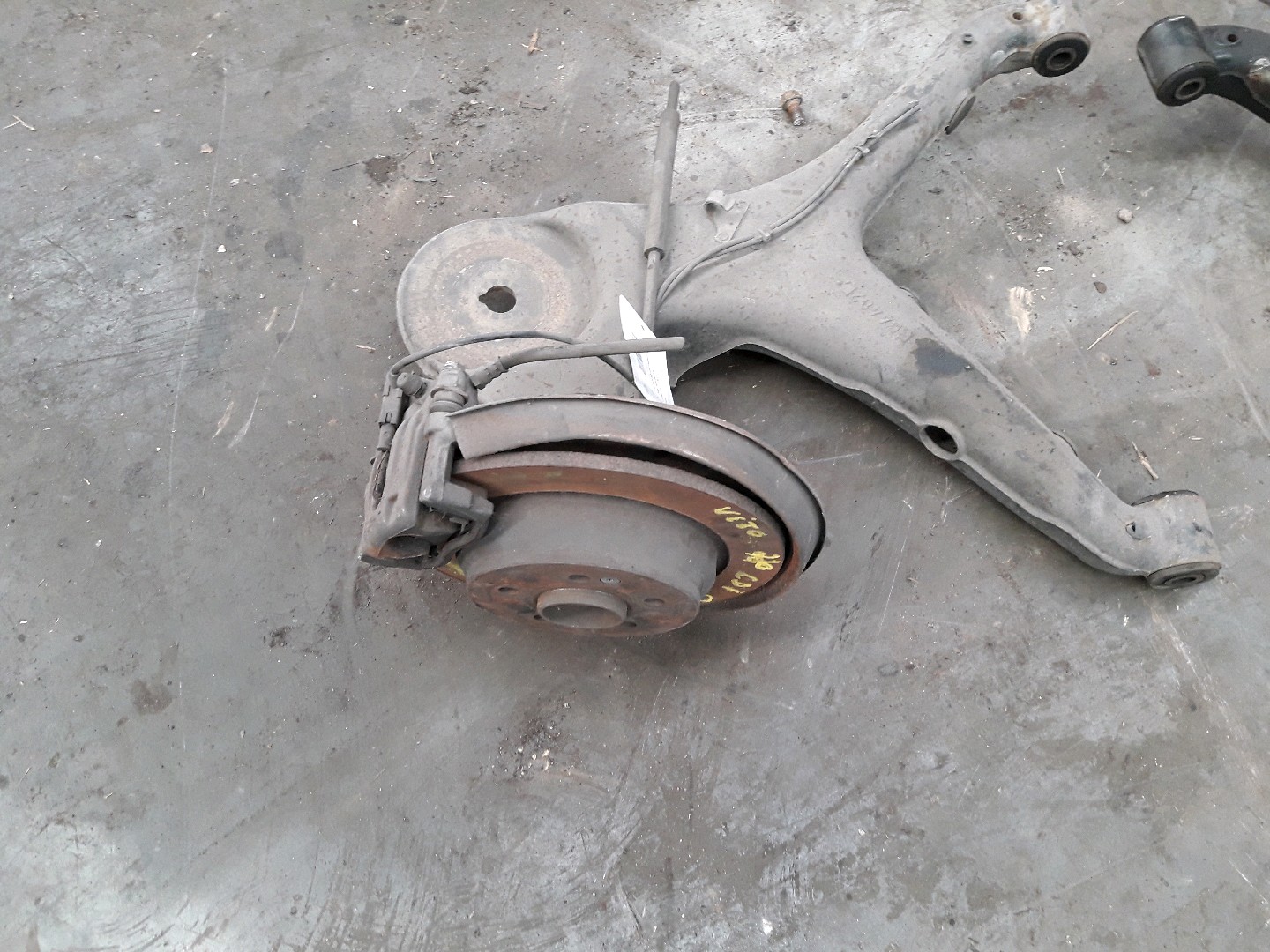 moyeu AR D Mercedes-Benz VITO W639 2003 - 14