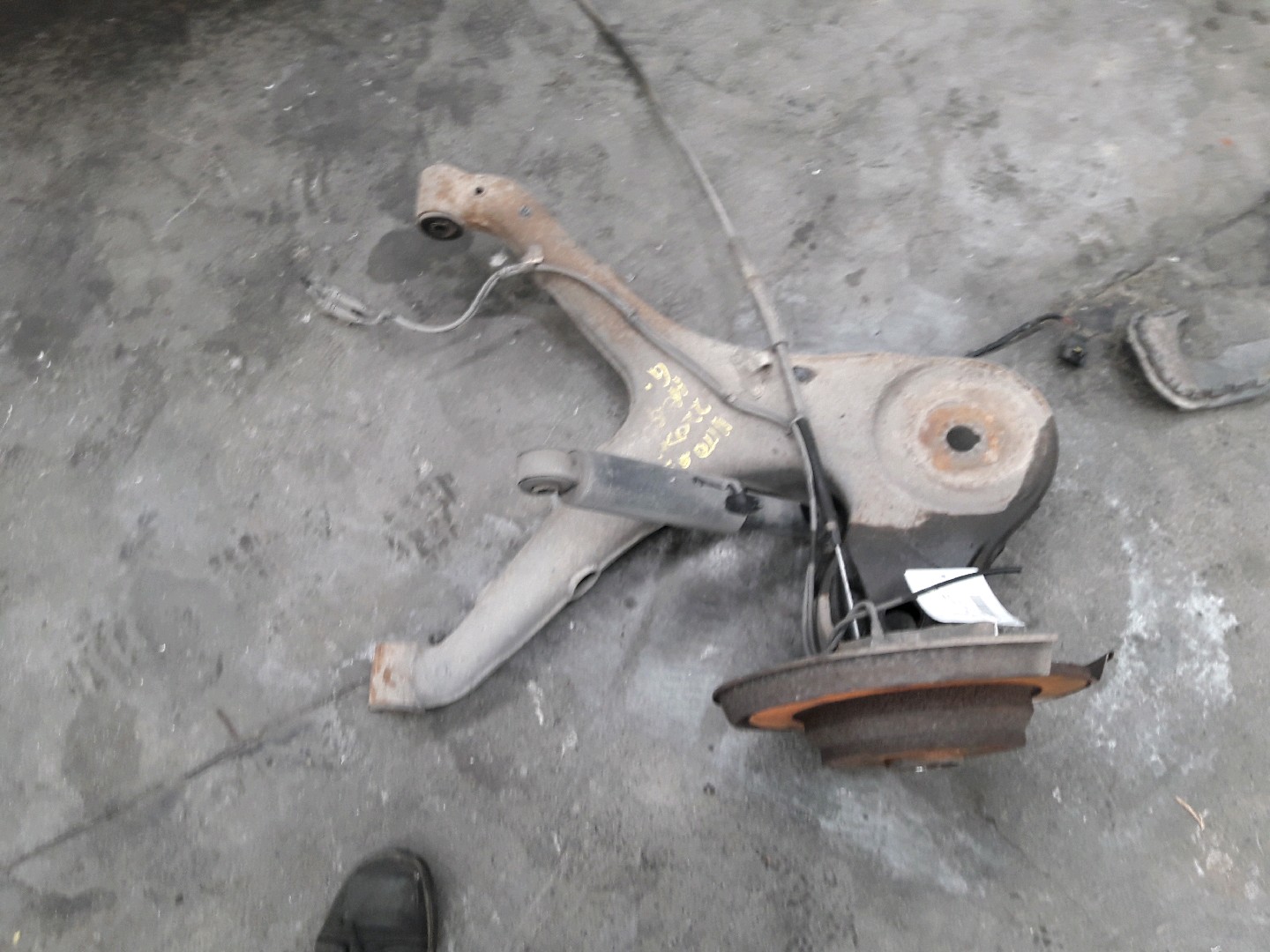 linker achternaaf Mercedes-Benz VITO W639 2003 - 14