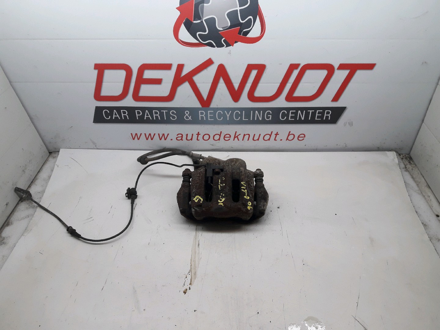 Remklauw links voor Mercedes-Benz VITO W639 2003 - 14