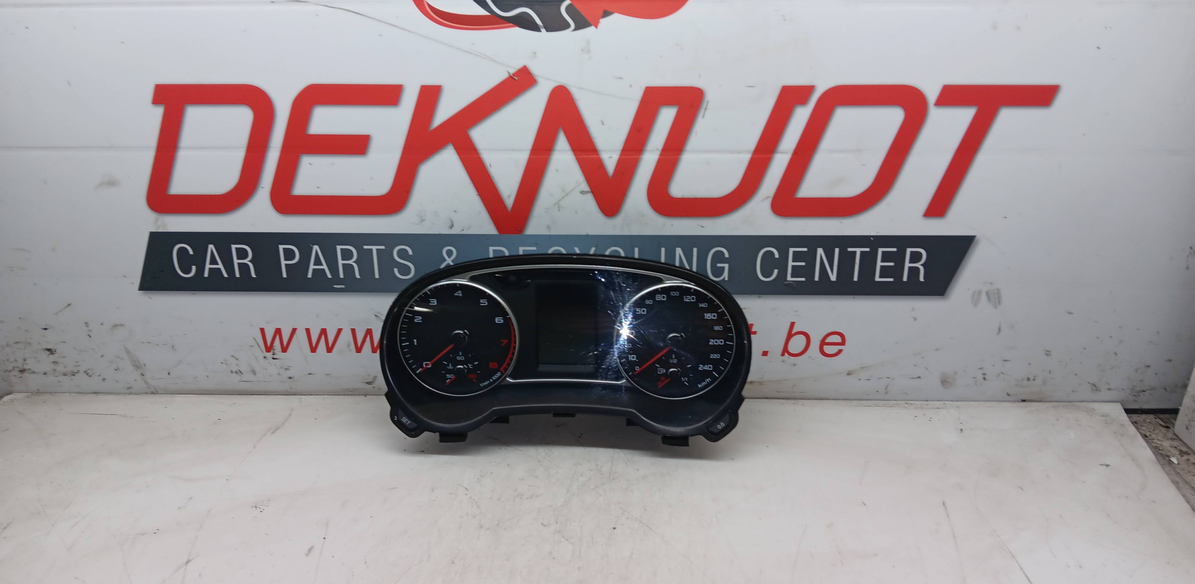 compteur kilométrique Audi A1 8X 2010 - 14