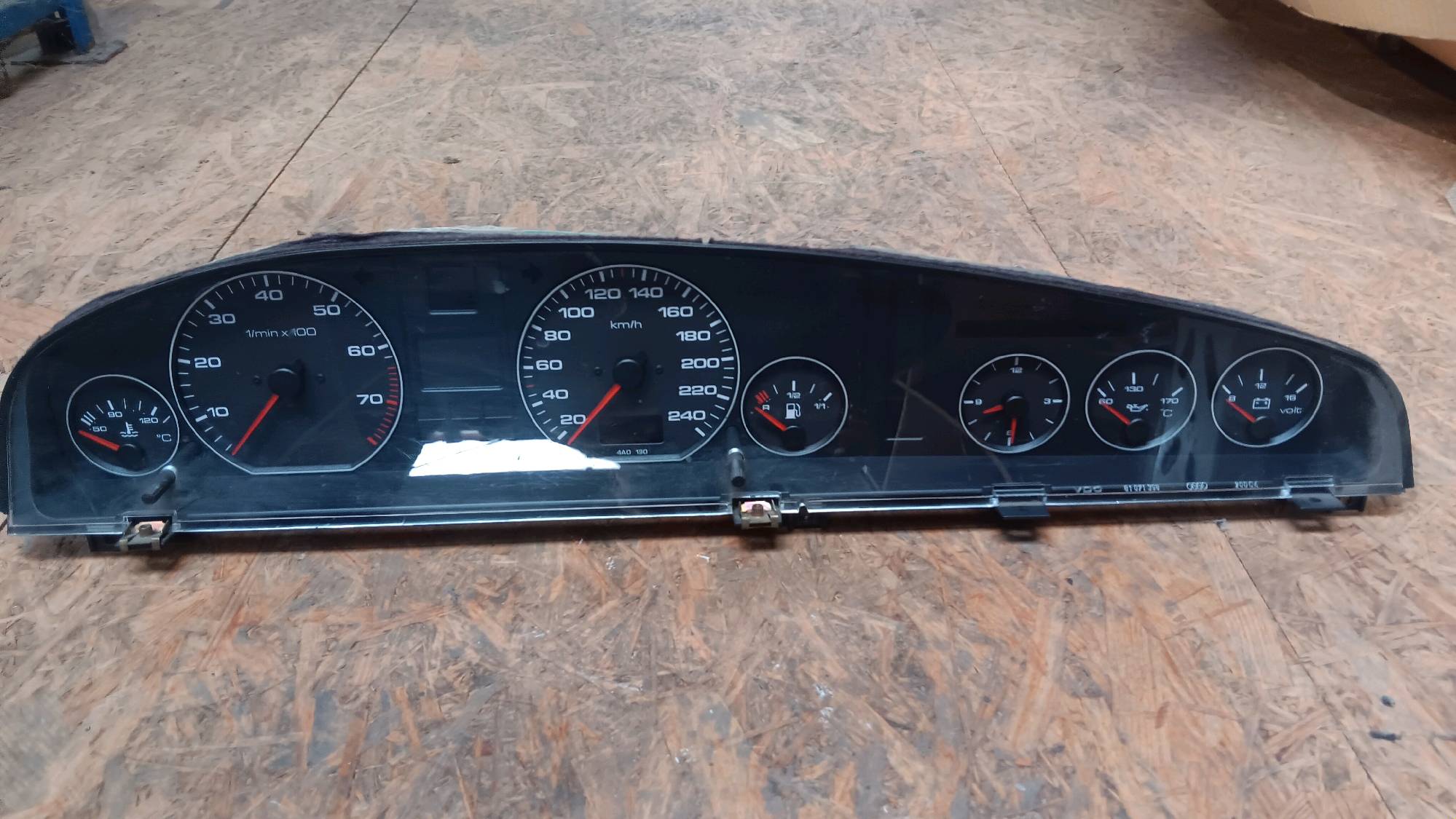 compteur kilométrique Audi A6 C4 1994 - 97