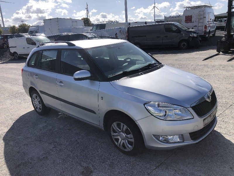 Vleugel rechts voor Skoda Fabia