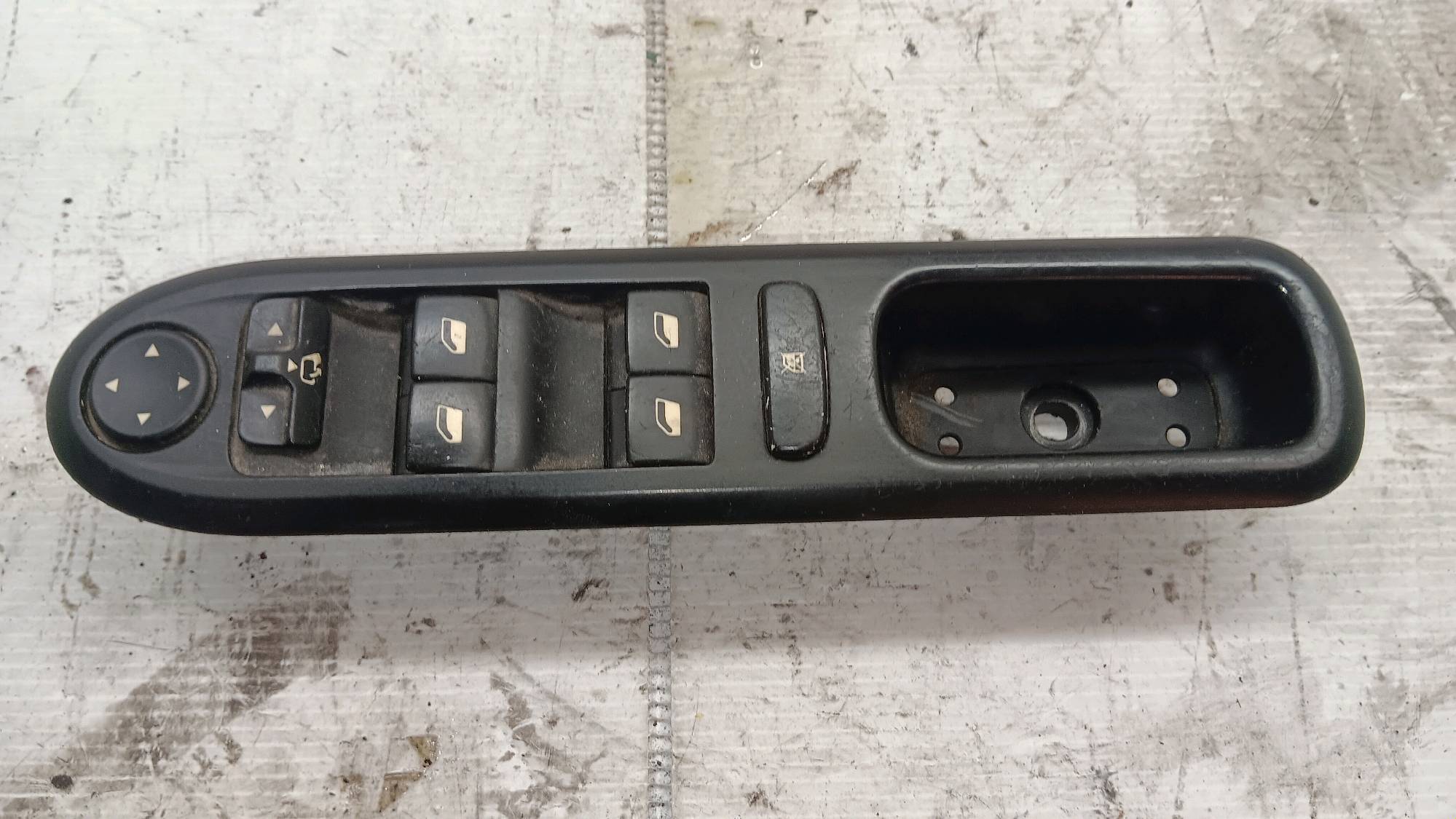 Commande  Peugeot 407 2004 - 11